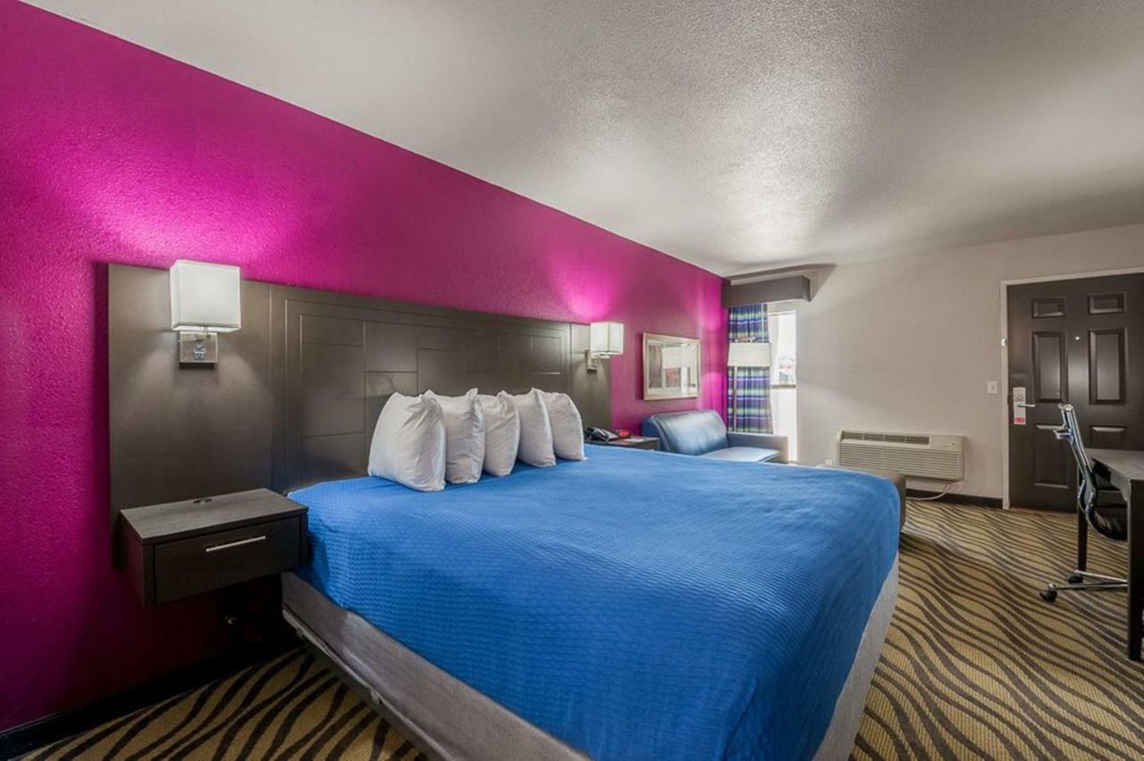Stratford House Inn ادمون المظهر الخارجي الصورة